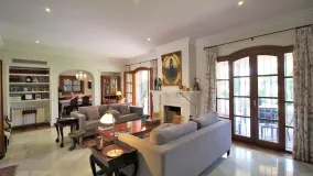 Villa with 6 bedrooms for sale in Marbella Centro