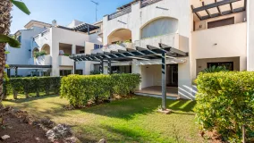 Apartamento planta baja en venta en Medina de Banús