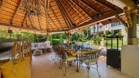 Buy villa in Las Lomas del Marbella Club