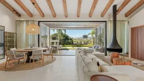 5 bedrooms villa in Los Naranjos Golf for sale
