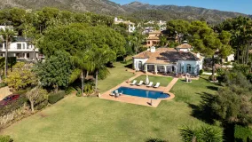 Villa in Altos Reales for sale