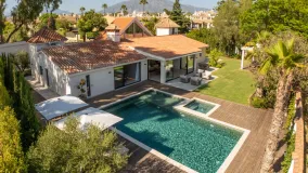 Villa for sale in Marbella - Puerto Banus with 5 bedrooms
