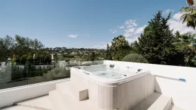 Villa in Aloha for sale