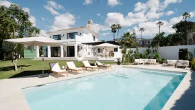 Villa in Aloha for sale