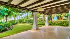 6 bedrooms villa in Lomas de Magna Marbella for sale