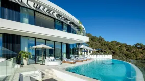 Buy villa in La Zagaleta