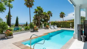 For sale El Capricho villa