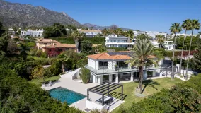 Comprar villa de 5 dormitorios en Nagüeles