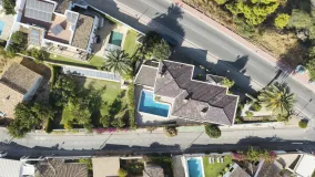 4 bedrooms villa in Nueva Andalucia for sale