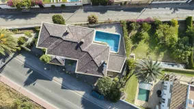 4 bedrooms villa in Nueva Andalucia for sale