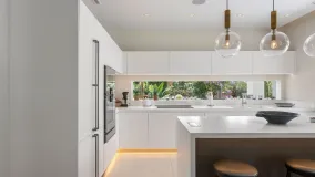 For sale Nagüeles villa with 5 bedrooms