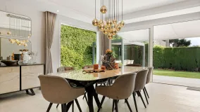 5 bedrooms villa for sale in Los Naranjos