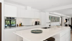 Villa en venta de 4 dormitorios en Nueva Andalucia