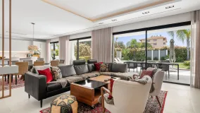 Zona Casino 5 bedrooms villa for sale