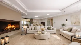 Villa a la venta con 6 dormitorios en Zona L