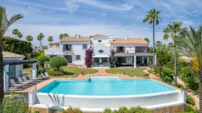 For sale 7 bedrooms villa in Zona F