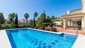 For sale Zona F villa with 4 bedrooms