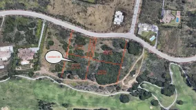 Plot for sale in Zona L