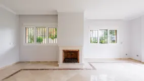 Semi detached house for sale in San Roque Club with 3 bedrooms