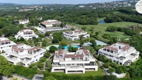 Buy duplex penthouse in Hacienda de Valderrama with 4 bedrooms