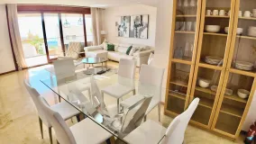 For sale flat with 3 bedrooms in Los Altos de los Monteros