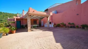 Country house for sale in Los Altos de los Monteros
