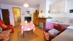 Country house for sale in Los Altos de los Monteros