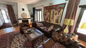 Casares villa for sale