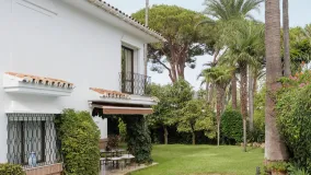 For sale Marbella East 5 bedrooms villa