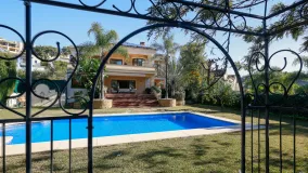 For sale Ctra. De Ronda villa with 6 bedrooms