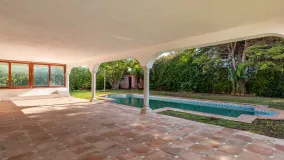 For sale Beach Side New Golden Mile villa
