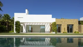 Villa for sale in Casares