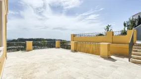 Villa for sale in Ctra. De Ronda