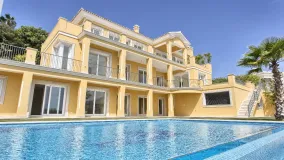Villa for sale in Ctra. De Ronda