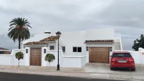 Se vende villa en Nueva Andalucia