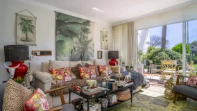 Se vende apartamento planta baja en Azahara I