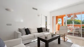 For sale ground floor duplex in Andalucia Alta