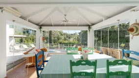 Villa a la venta de 4 dormitorios en Puerto del Almendro