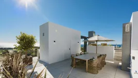 For sale semi detached villa with 6 bedrooms in Rio Real