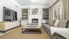 Buy duplex penthouse in Las Alamandas