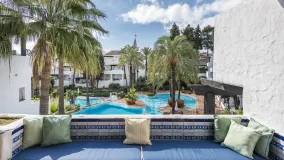 Ático en venta en Puente Romano II de 2 dormitorios