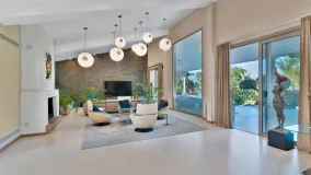 For sale Guadalmina Baja villa with 6 bedrooms