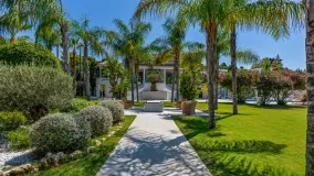 For sale Guadalmina Baja villa with 6 bedrooms