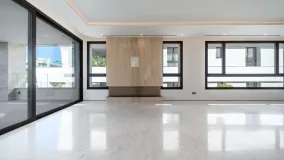 For sale duplex penthouse in Epic Marbella