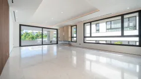 For sale duplex penthouse in Epic Marbella