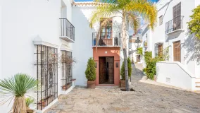 For sale 2 bedrooms town house in Lomas Pueblo