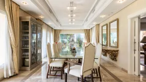 Comprar villa en Estepona