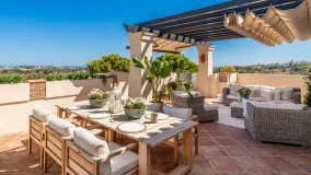 Atico duplex en venta en Los Capanes del Golf