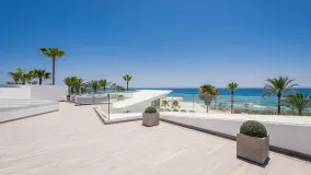 For sale villa in Los Monteros with 6 bedrooms