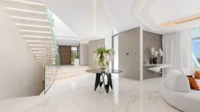 For sale villa in Los Monteros with 6 bedrooms